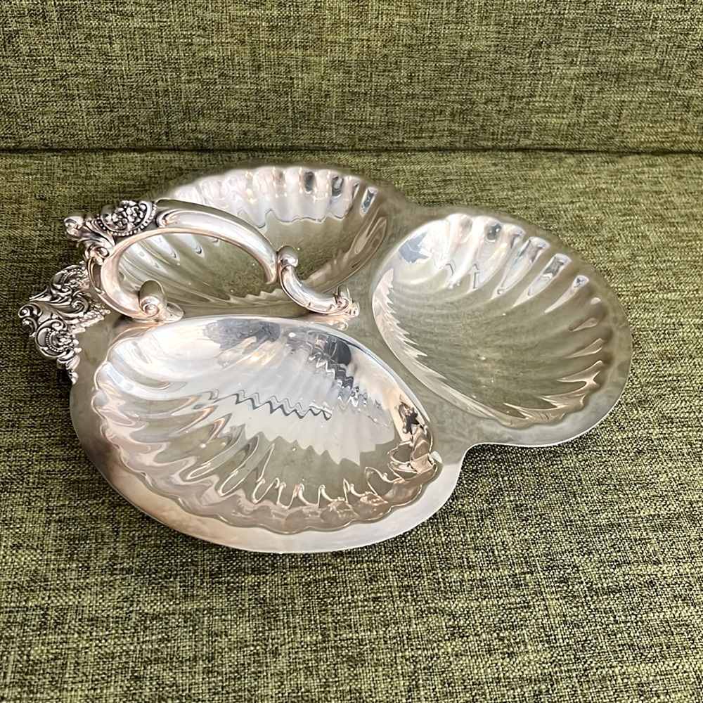 Wallace Baroque triple clamshell silver plated serving dish